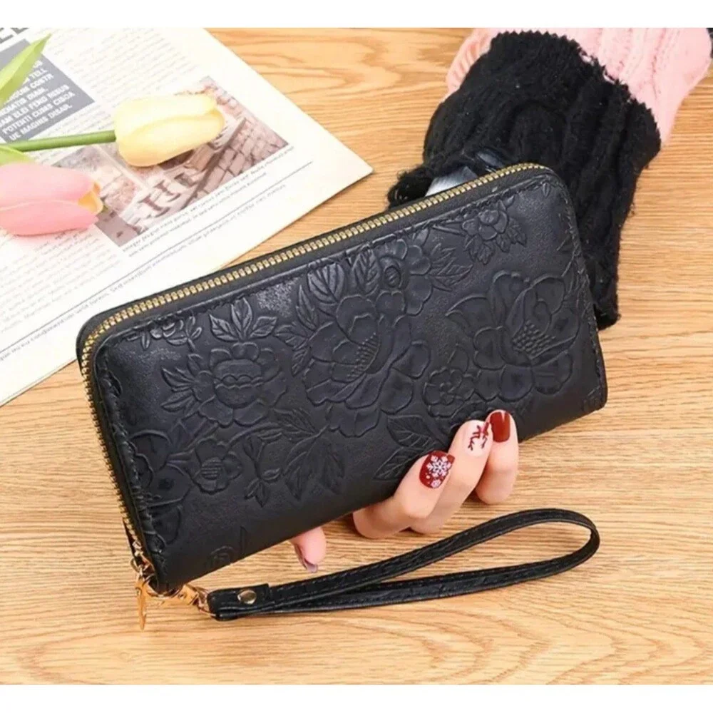 Black with‎ gold zipper fuax leather wallet with flower designs